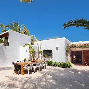 Teo - In Ibiza Sant Josep de sa Talaia